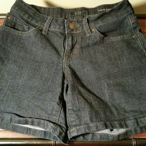 Jessica Simpson denim shorts 24 waist